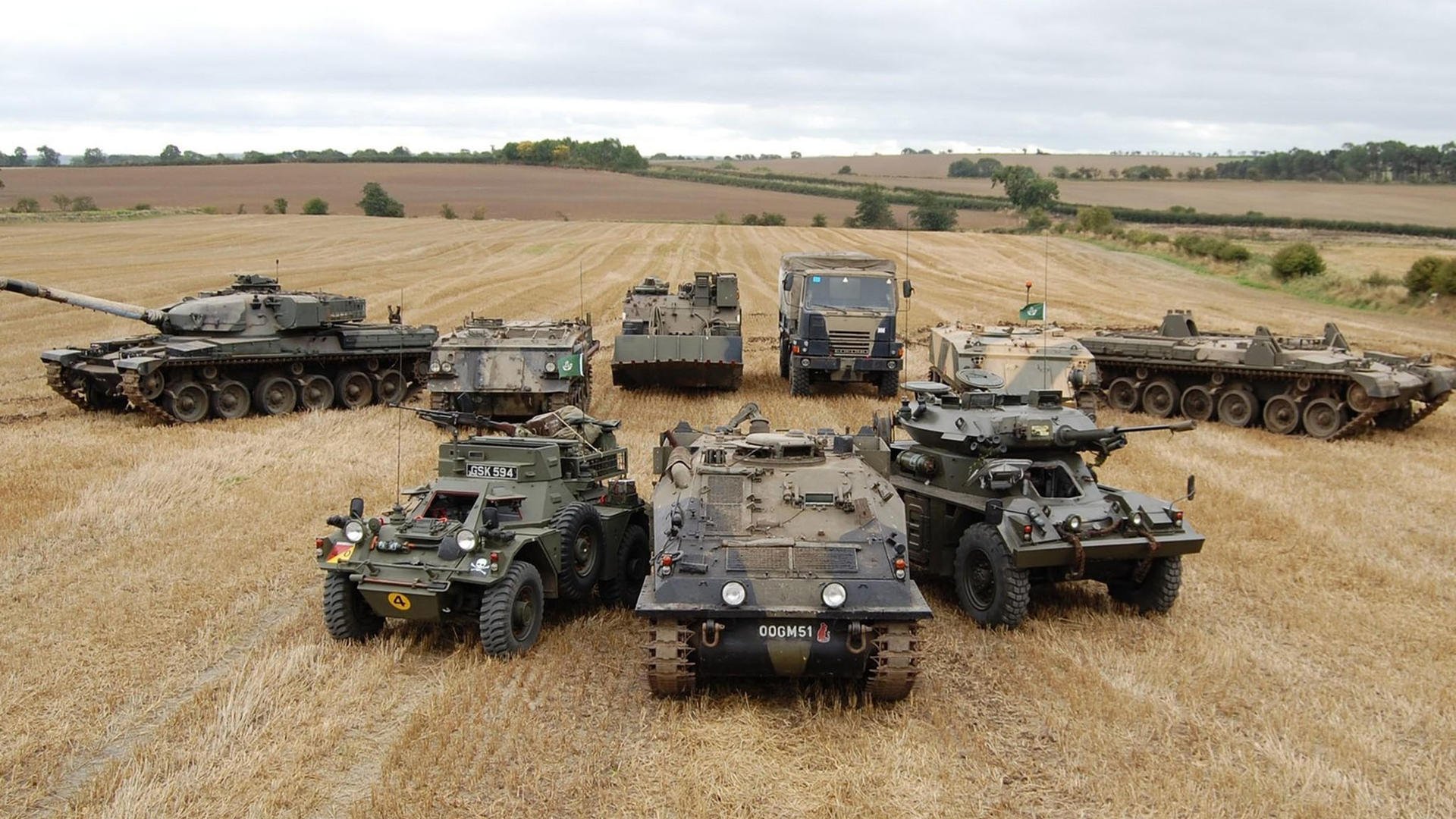 德甲球队集成AI视频分析系统定位中后场传接失误规律,德甲转播技术