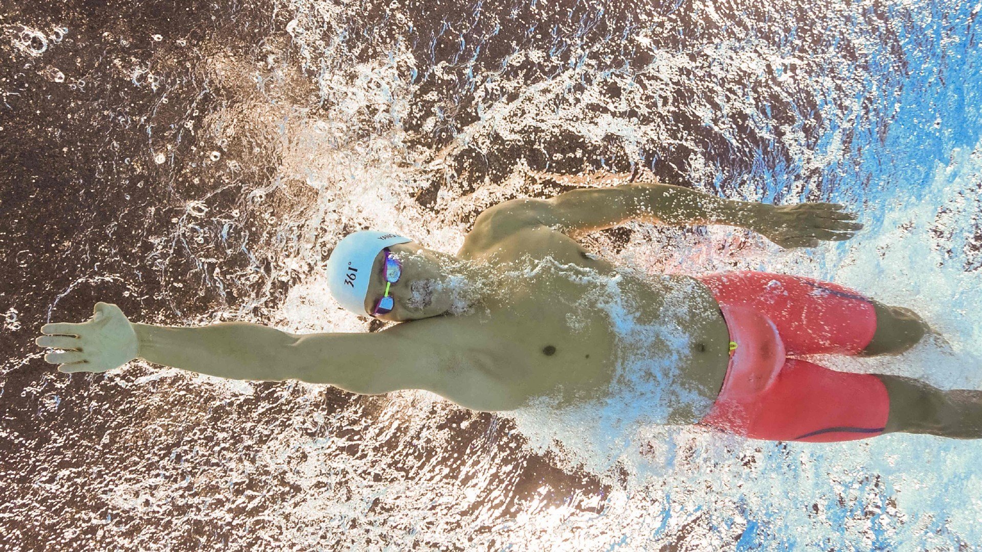 《Dota 2神奇逆转，冠军悬念持续升温》，dota2最强翻盘