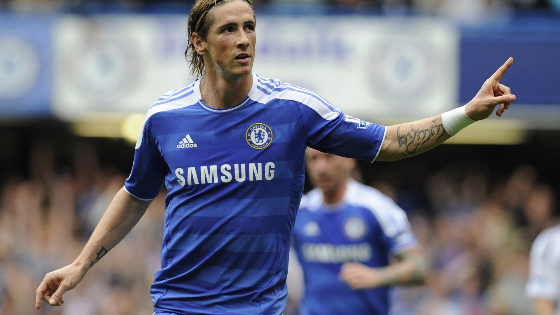 开云体育下载入口-哈兰德连续8场破门，英超金靴继续领跑，哈兰德足球